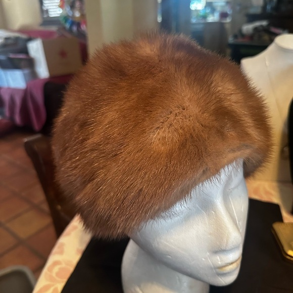 Women’s Medium Mink Hat main image 5